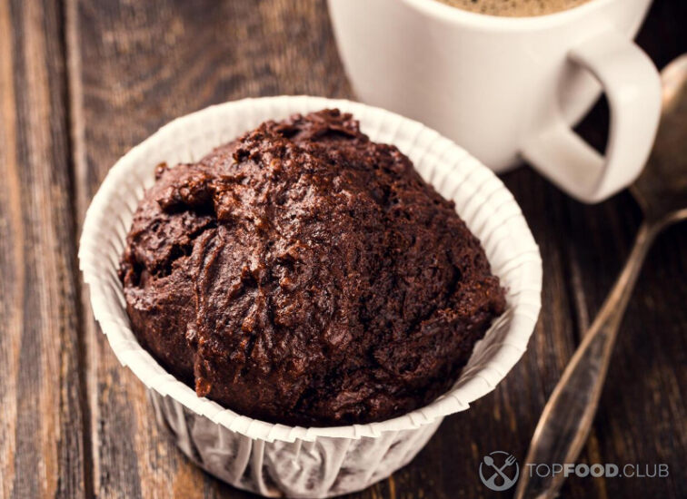 2021-09-15-4xory5-chocolate-muffins-with-banana-tvvyvuq