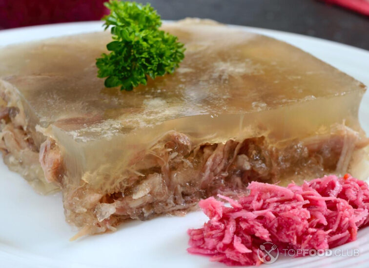 2021-09-09-3nck4q-meat-jelly-with-spicy-horseradish-phveyu5