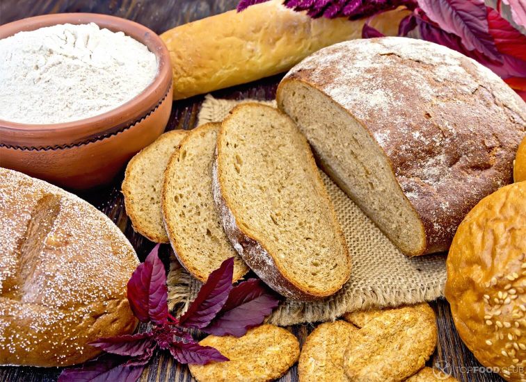 2021-09-10-cxstmg-bread-and-biscuits-amaranth-with-flour-and-flower-7497y6j