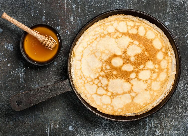 2021-09-14-85mjzy-homemade-pancakes-on-iron-pan-7swlekz