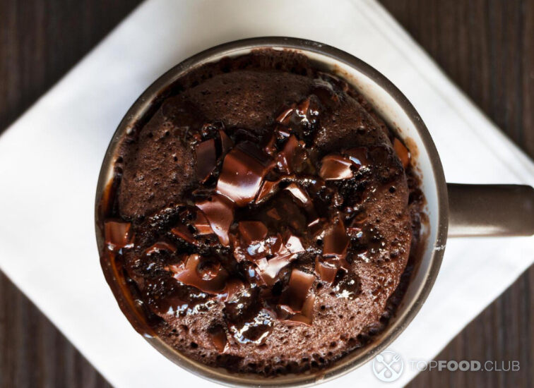 2021-09-15-jlxdah-chocolate-cupcake-in-a-mug-cooked-in-a-microwave-o-y6gshfz