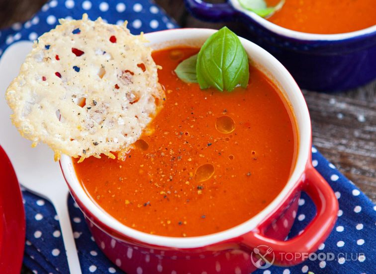 2021-09-22-57z6fn-homemade-tomato-soup-yuvasp2-1