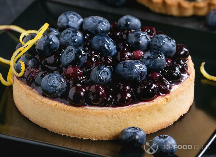 2021-09-24-s6my4i-tart-with-blueberries-pcl4q5w