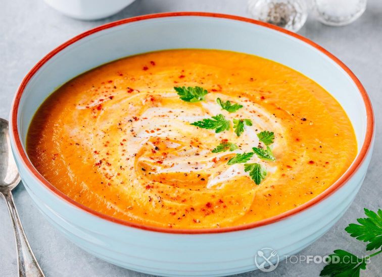 2021-09-28-7j8uc9-carrot-and-pumpkin-cream-soup-with-parsley-gx5u4bj