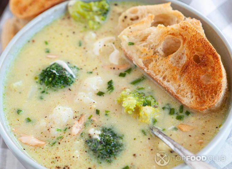 Broccoli cheddar cheese soup