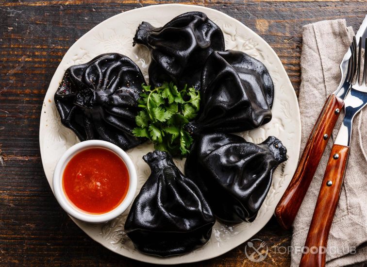 2021-10-20-bec02s-black-georgian-dumplings-khinkali-with-meat-and-to-2021-09-03-13-28-46-utc