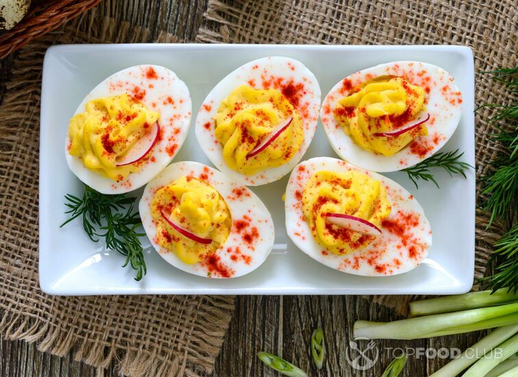 2021-10-26-syrhbl-deviled-eggs-boiled-eggs-stuffed-2021-08-31-23-44-14-utc