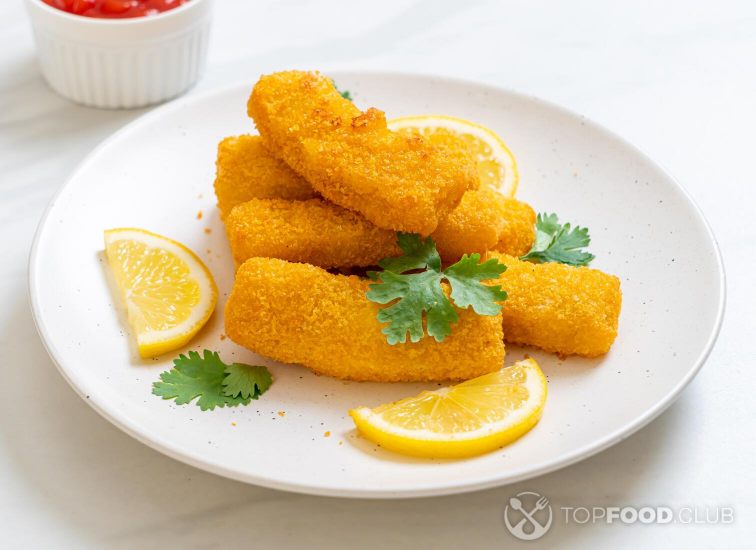 2021-10-27-7x1g6u-fried-fish-finger-stick-french-fries-fish-with-sauce