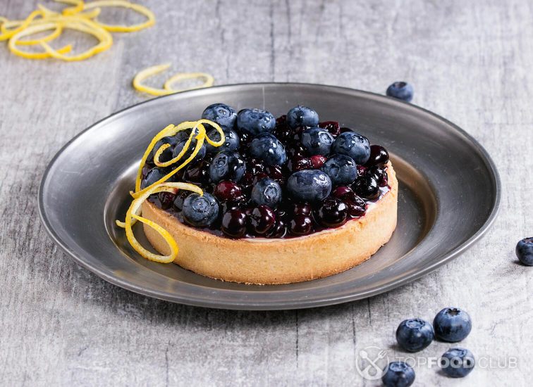 2021-11-04-sr3b59-tart-with-blueberries-p4bje73