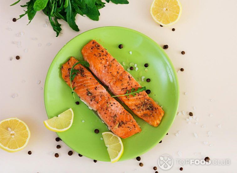 2021-11-12-ov4fue-baked-salmon-with-spices-top-view-2021-10-21-02-26-43-utc