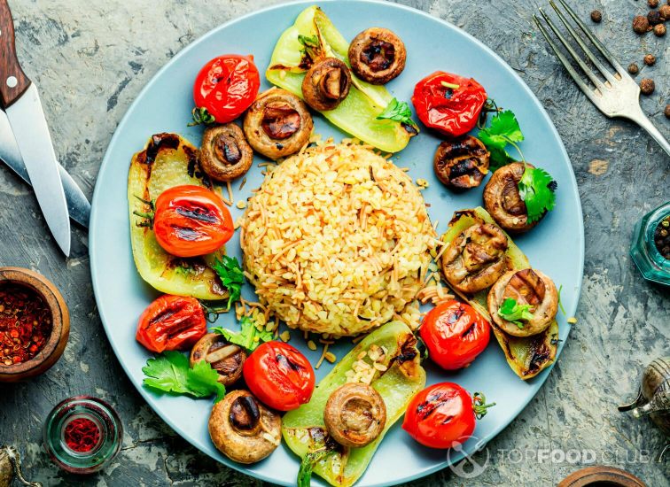 2021-11-16-hnbykf-rice-with-grilled-vegetables-l57a5wa