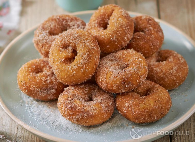 2021-11-17-nmb53o-homemade-doughnuts-of-easter-rosquillas-traditi-2021-08-28-17-23-17-utc