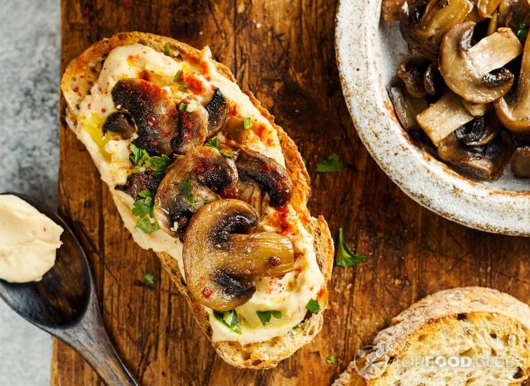 Ricotta mushroom toast