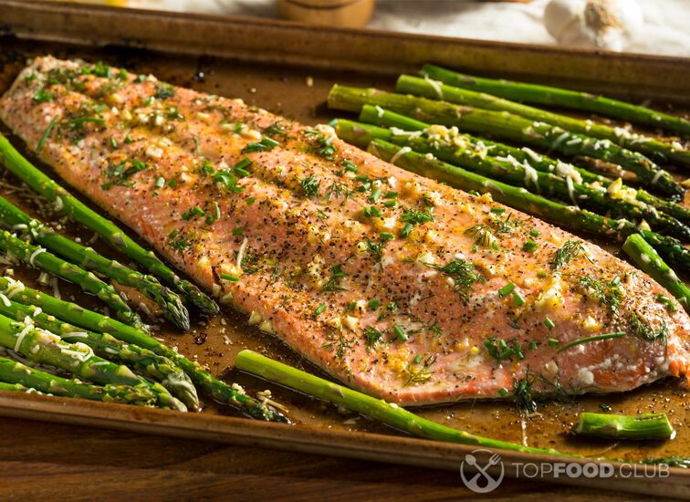 2021-11-24-6irx53-homemade-roasted-salmon-filet-and-asparagus-2021-08-28-15-43-53-utc