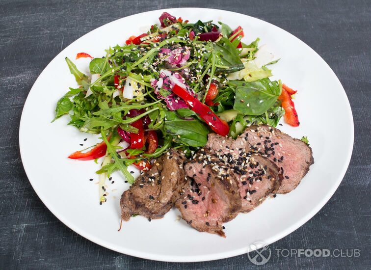 2021-11-26-1aolgr-grilled-thai-beef-salad-a5cdzh6