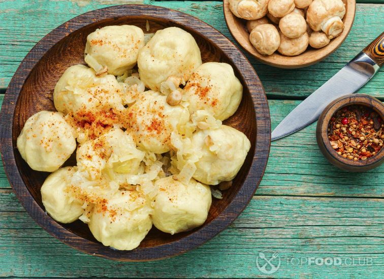 2021-11-26-5fkgqu-homemade-dumplings-with-mushrooms-2021-08-27-21-12-50-utc