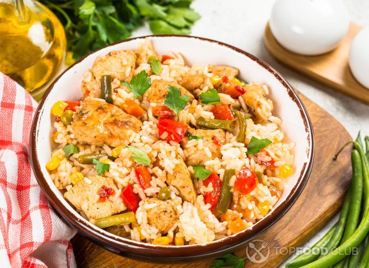 2021-11-29-2zor7q-rice-with-chicken-and-vegetables-2021-08-26-18-08-13-utc