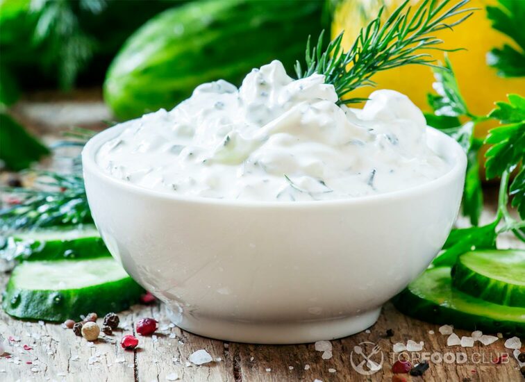 2021-11-30-2pl54t-greek-yogurt-sauce-cucumber-and-herbs-2021-08-28-19-36-11-utc