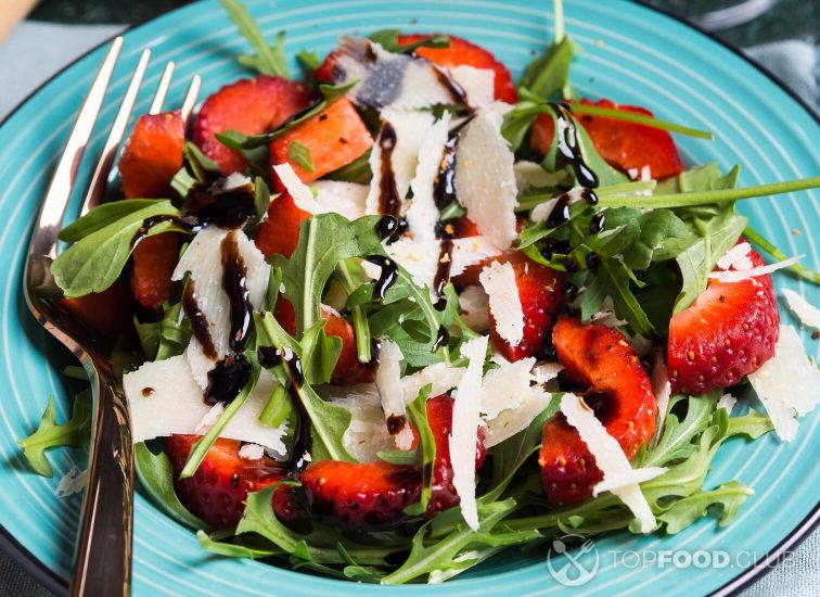 Strawberry arugula salad with Parmesan