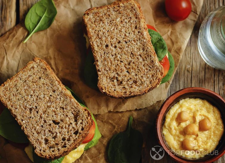 Dilly Chickpea Salad Sandwich