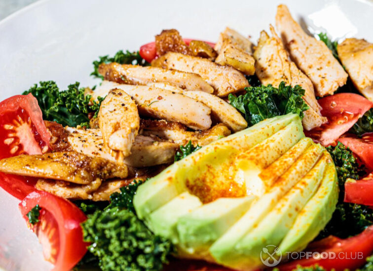 2022-03-20-s5ohuq-chicken-salad-with-tomato-avocado-and-kale-in-gra-2022-01-31-00-51-55-utc-2