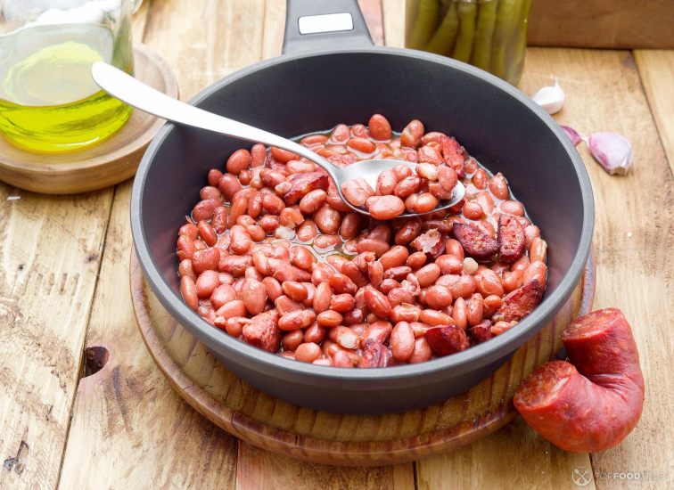 2022-05-04-4zw9gp-beans-with-chorizo-stewed-in-metal-frying-pan-2021-08-26-22-38-28-utc