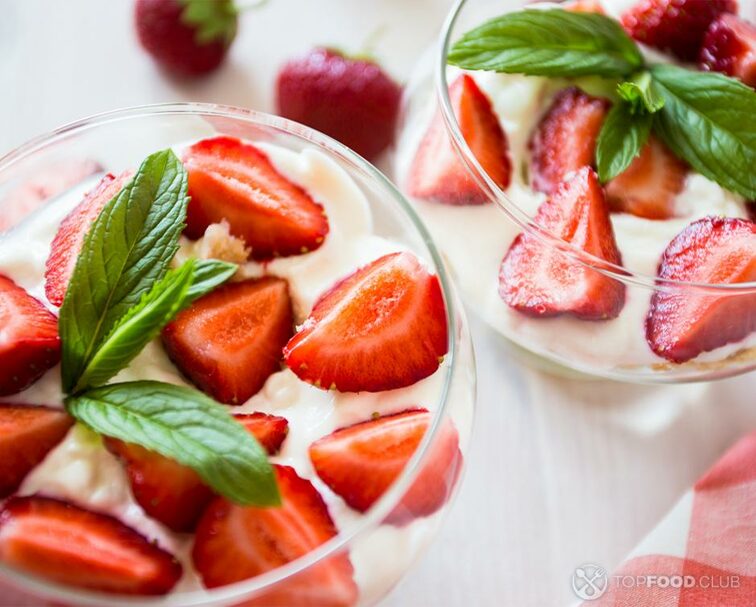 2022-10-13-yq9x0l-fruit-salad-with-egg-liqueur-cream