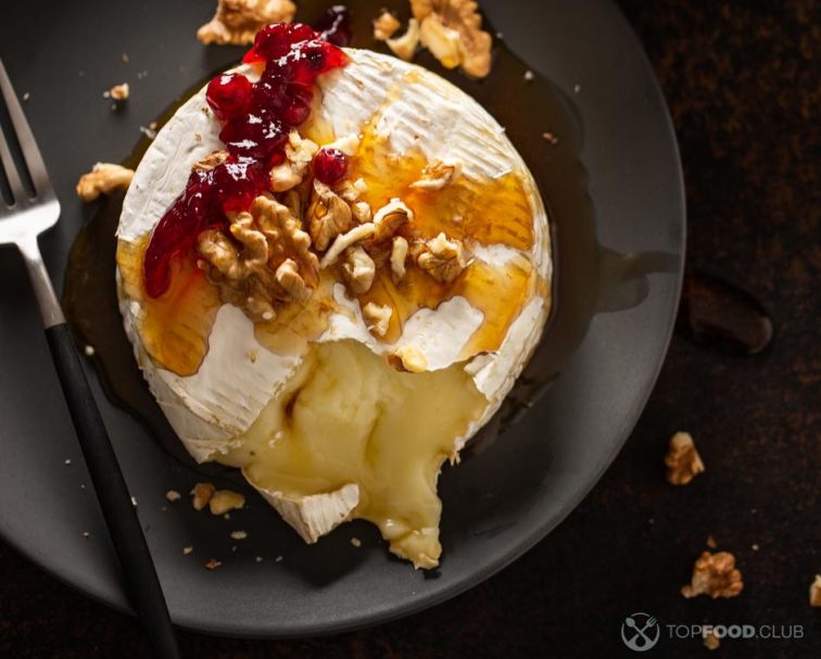 Apricot Cranberry Baked Brie