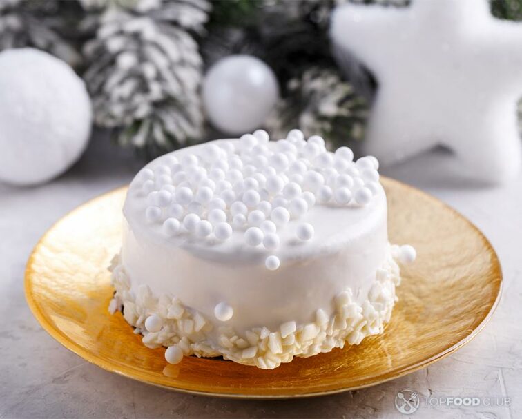 2022-12-11-hvp6en-christmas-cake