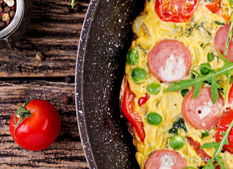 Omelet with Tomatoes and Sausage