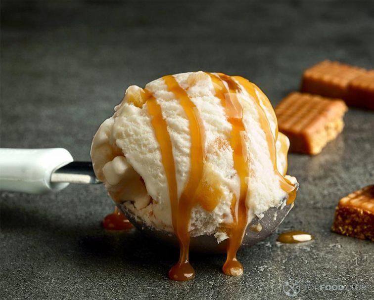 2023-01-12-qj5wsk-salted-caramel-ice-cream-recipe