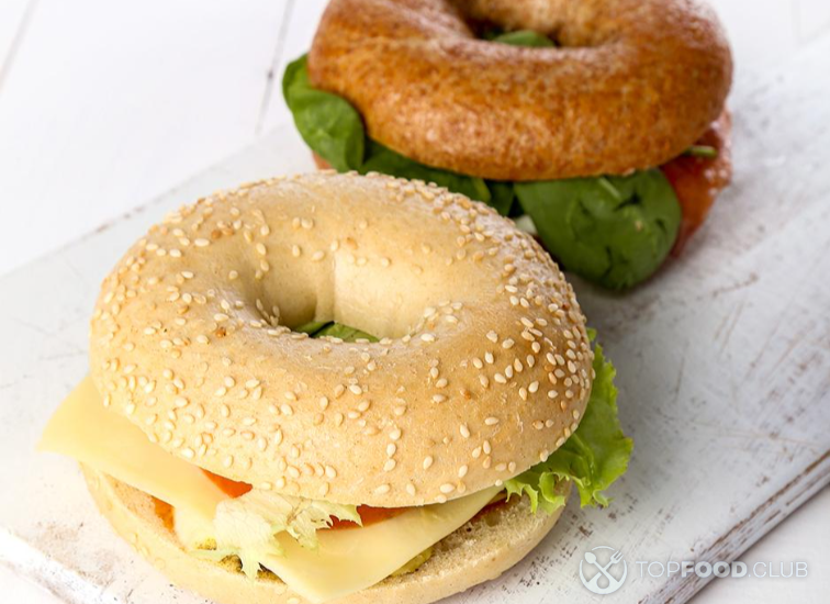 2023-01-30-k94xhj-vegetarian-bagel-recipe