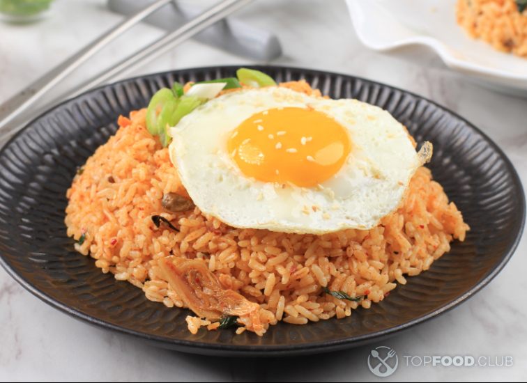 2023-02-06-xfs1qz-kimchi-fried-rice-with-fried-sunny-side-egg-on-top-2023-02-04-02-22-28-utc