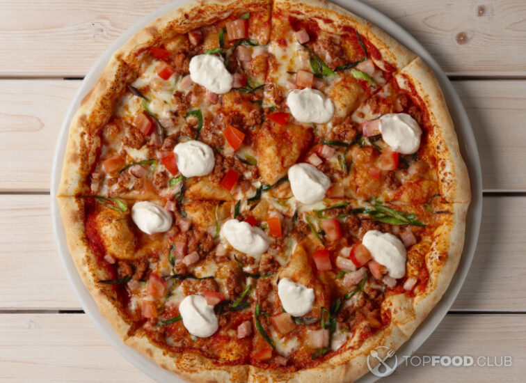2023-04-29-a40vpc-pizza-mexikanskaia-s-farshem-i-mozarelloi