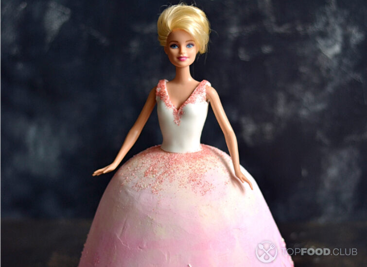 Торт кукла Барби из мастики пошаговый рецепт с фото