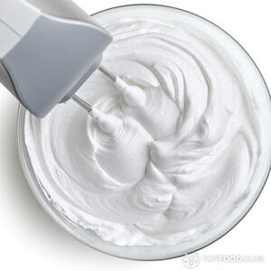 Взбивать массу.