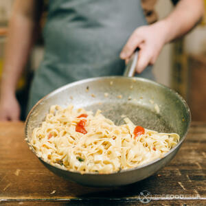 Соединяем с соусом