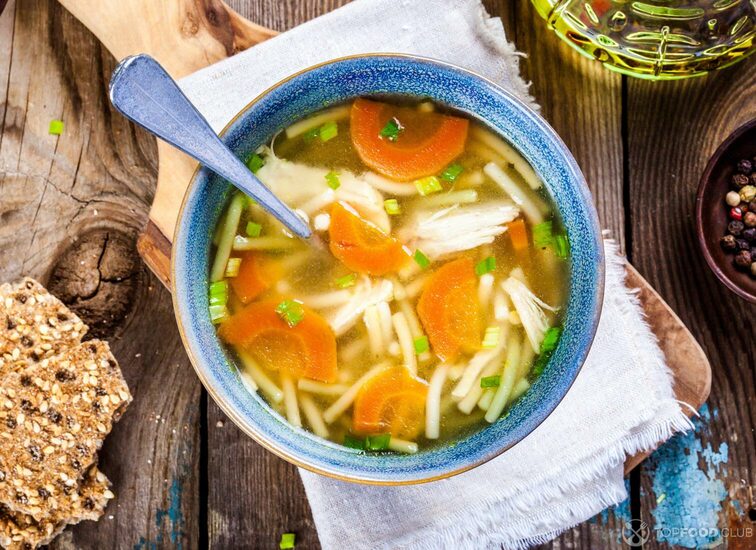 2021-08-24-8i6xlu-chicken-noodle-soup-with-carrots-and-green-onions-pttd8za