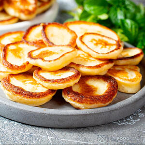 Готовые оладьи