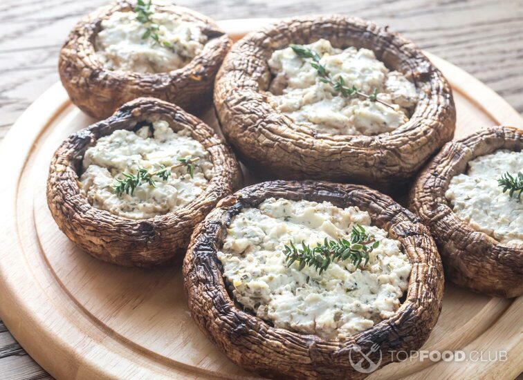 2021-11-05-dawevi-baked-mushrooms-stuffed-with-feta-2021-08-26-17-14-01-utc