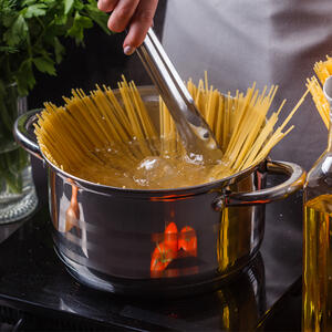 Варим пасту.