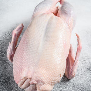 Готовить утку.