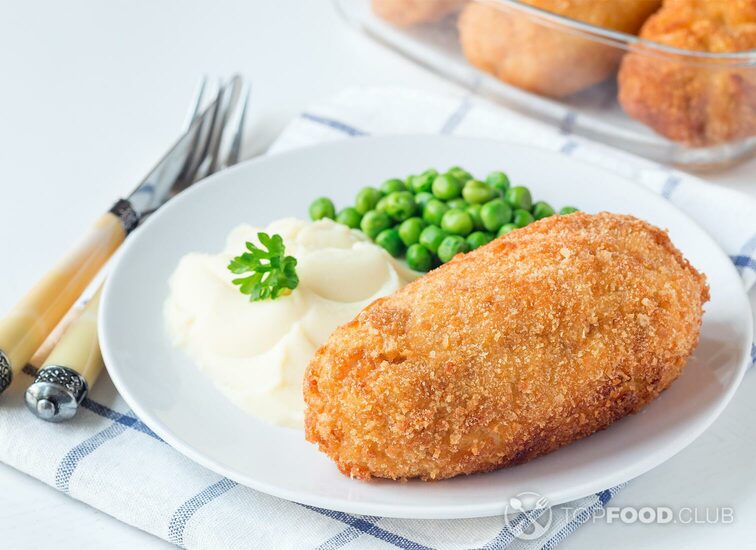 2021-11-30-x1z893-chicken-kiev-ukrainian-cuisine-chicken-cutlets-i-2021-08-26-16-34-52-utc