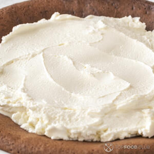 блин смазываем кремом