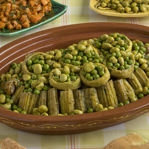 Подавайте артишоки в качестве гарнира. 