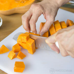 Нарежьте тыкву