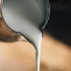 Влейте сливки