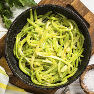 Подавайте лапшу к столу!