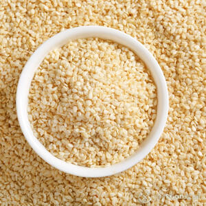 добавляем кунжут