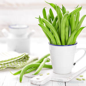 Берем стручковую фасоль